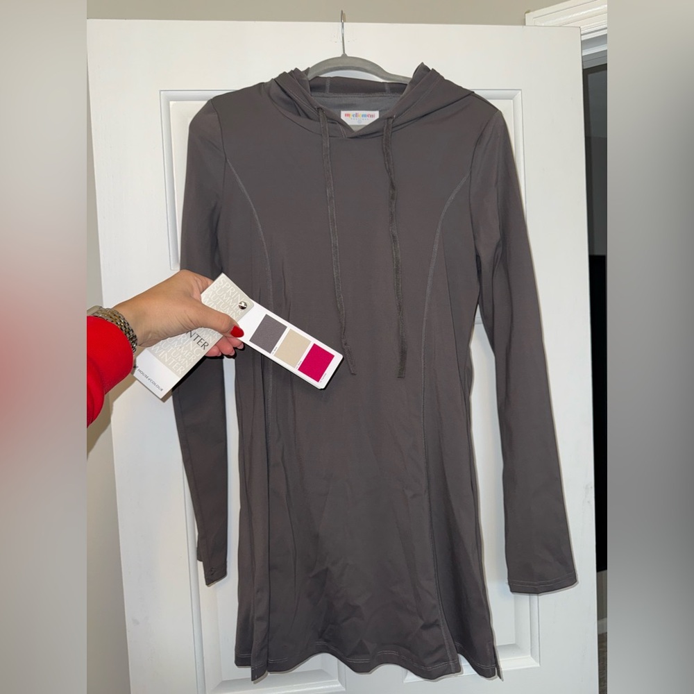 Gray Hooded Long Sleeve Top